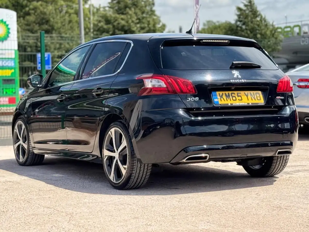 2015-peugeot-308-20-bluehdi-gt-line-20-bluehdi-big-28