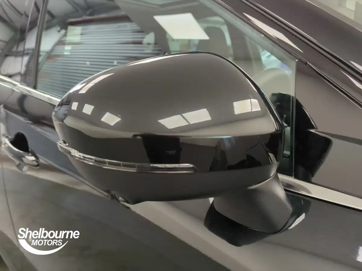 2025-nissan-qashqai-13-dig-t-n-connecta-158ps-mild-hybrid-glass-roof-pack-xtronic-big-19