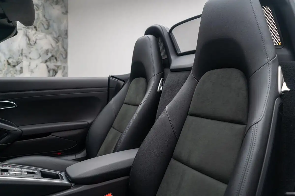 2024-porsche-boxster-718-20-boxster-big-15