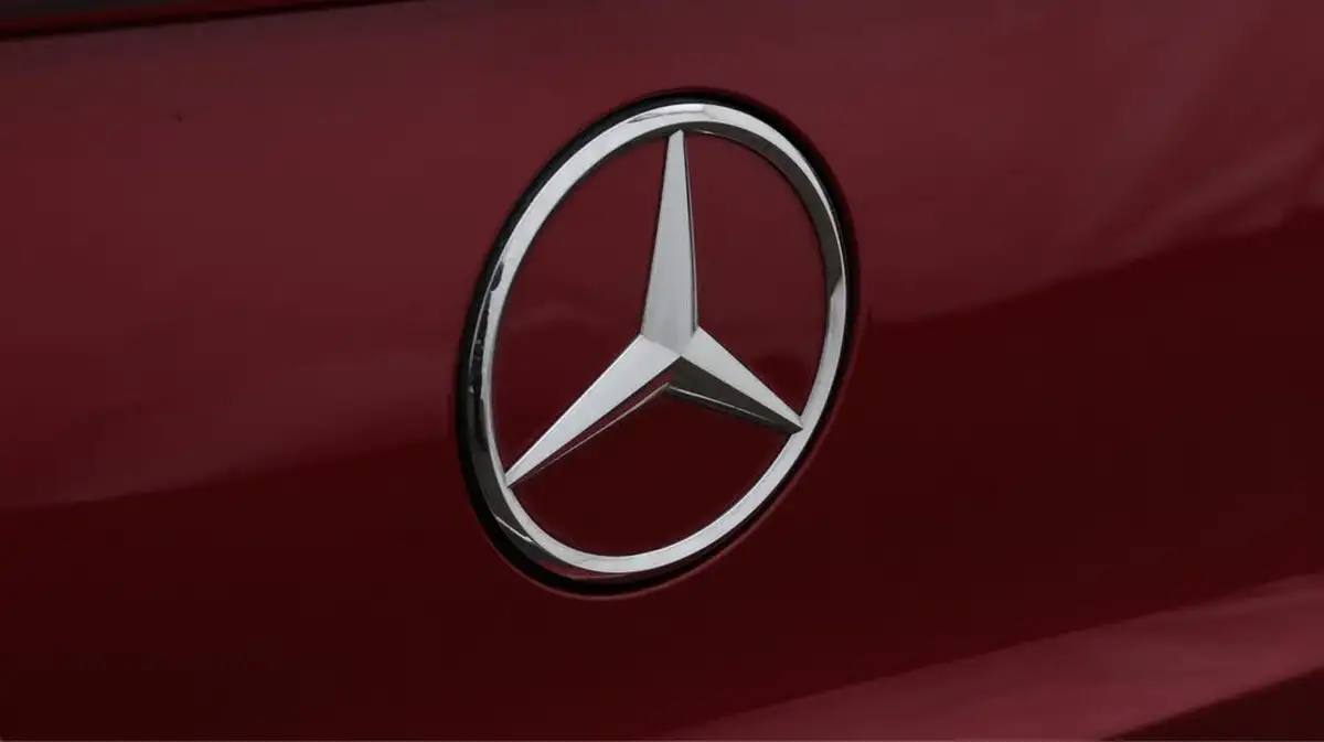 2023-mercedes-benz-eqa-e-eqa-300-amg-line-big-22