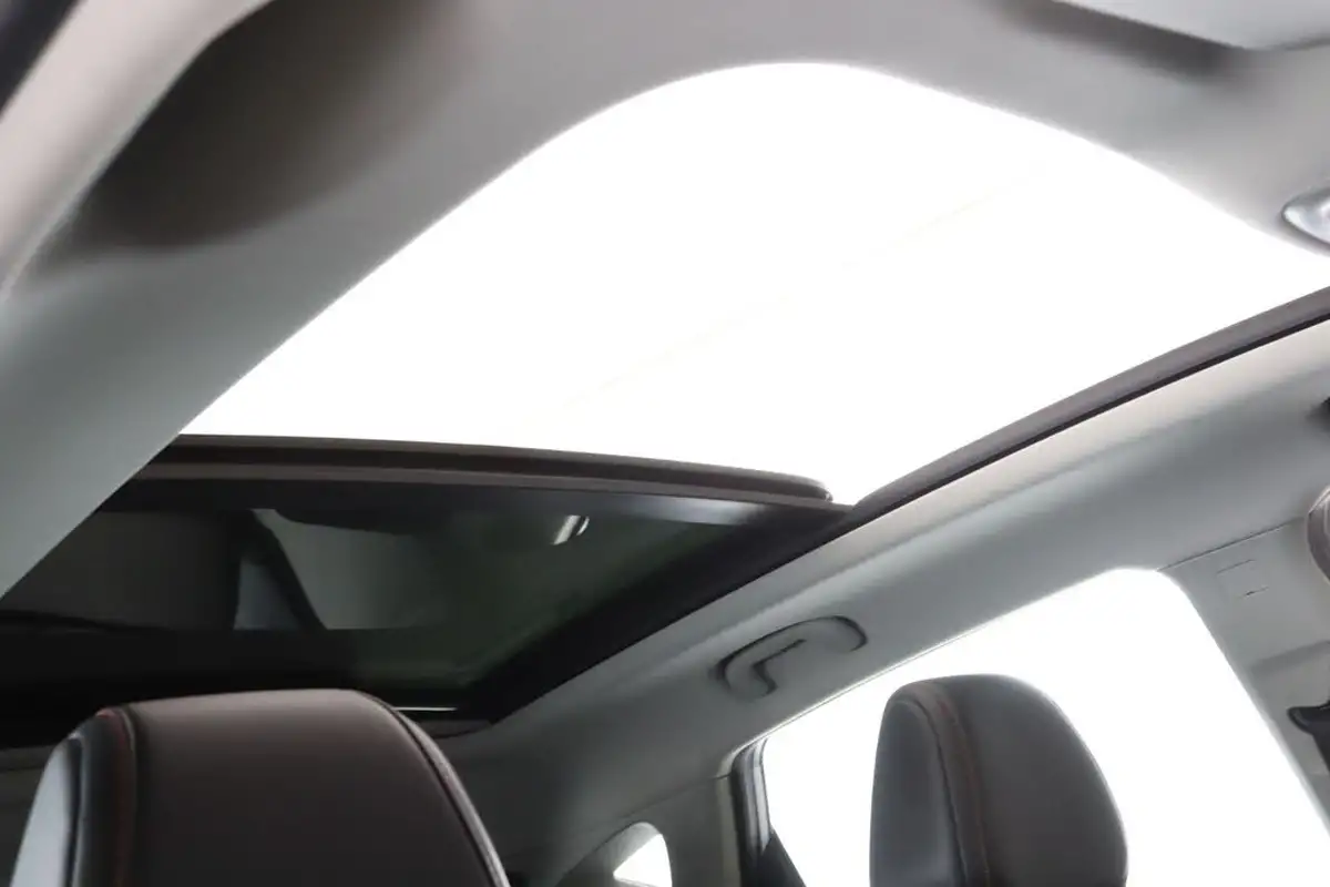 2022-mg-zs-suv-e-trophy-connect-ev-156ps-long-range-big-18