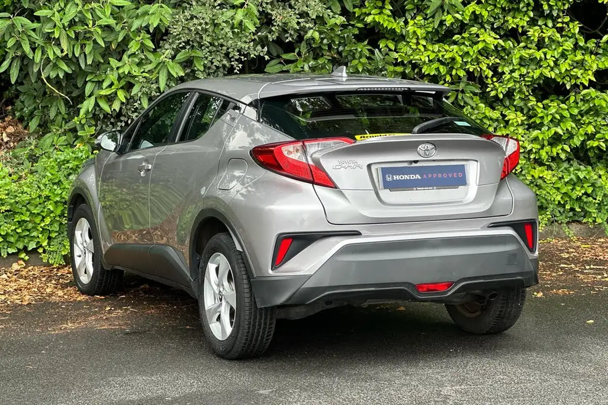 2018-toyota-c-hr-12-icon-big-3