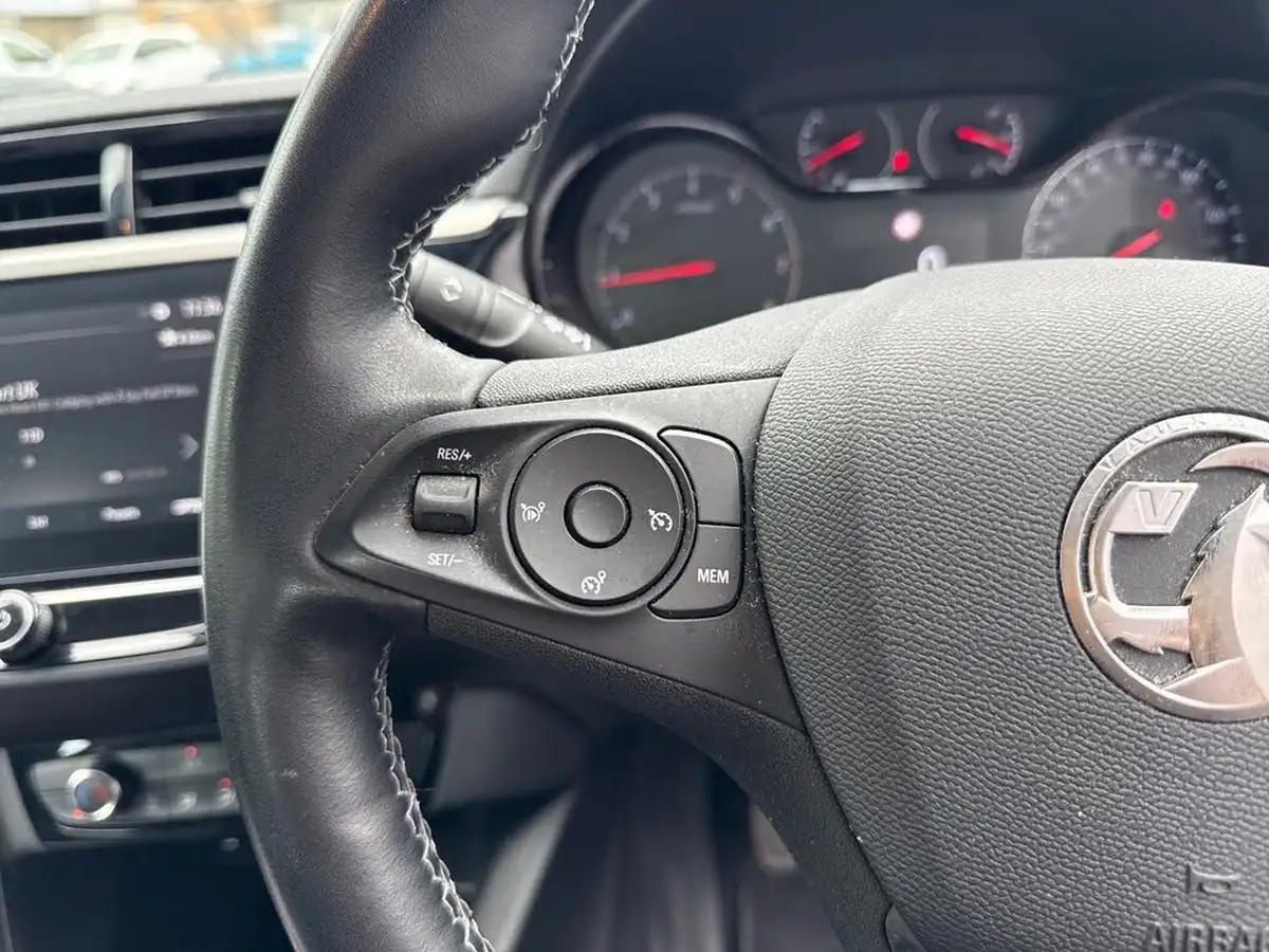 2022-vauxhall-corsa-12-turbo-design-big-15