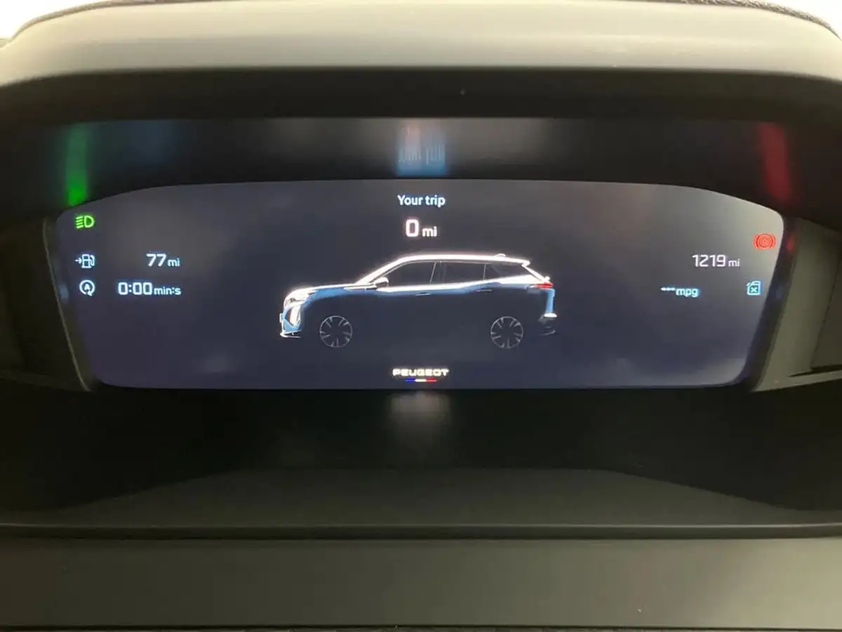 2024-peugeot-2008-suv-12-puretech-allure-130ps-eat8-big-15
