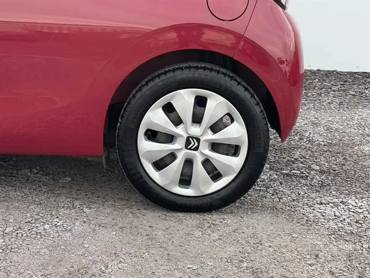 2017-citroen-c1-10-vti-feel-3d-big-5