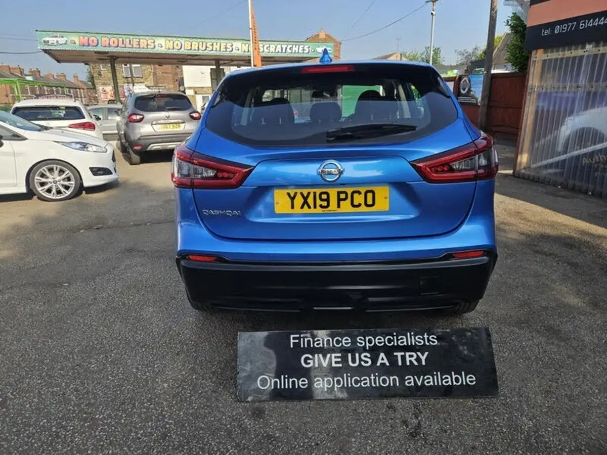 2019-nissan-qashqai-15dci-acenta-premium-17in-alloys-dct-big-9