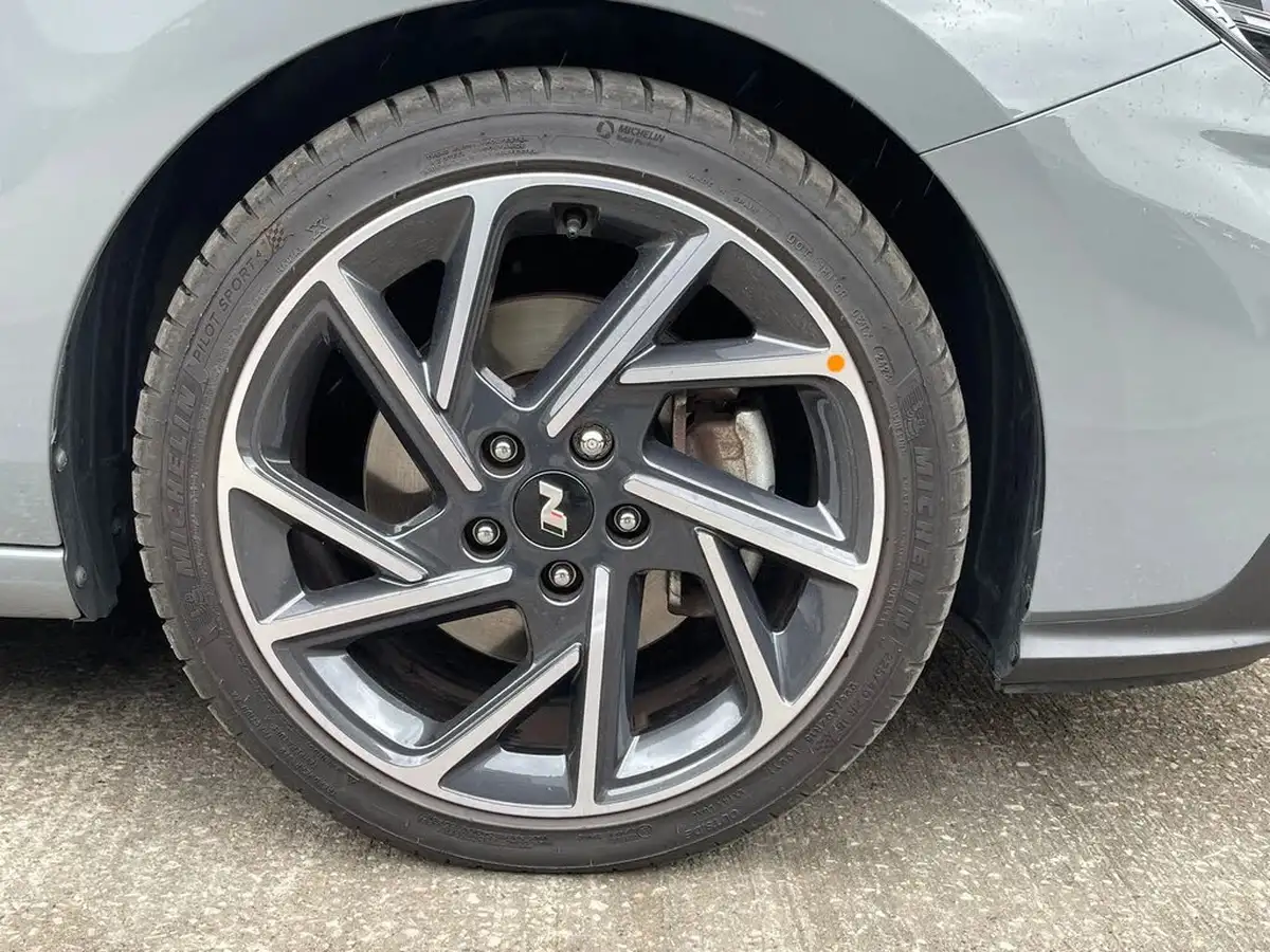 2023-hyundai-i30-15-t-gdi-n-line-hatchback-dct-big-8
