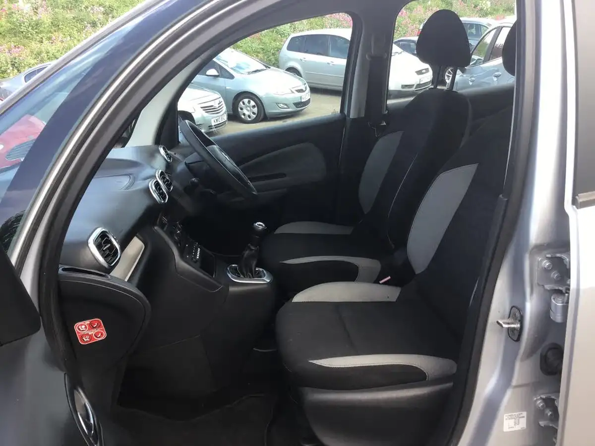 2009-citroen-c3-picasso-16hdi-vtr-big-12