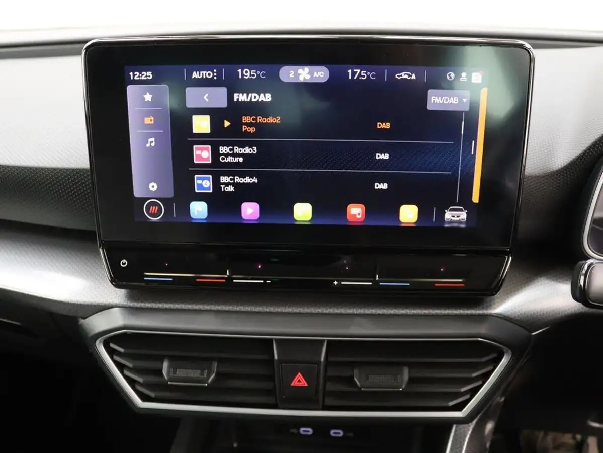 2022-seat-leon-10-tsi-evo-se-dynamic-hatchback-big-13