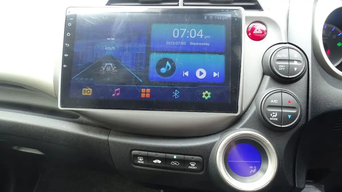 2013-honda-jazz-13-he-big-55