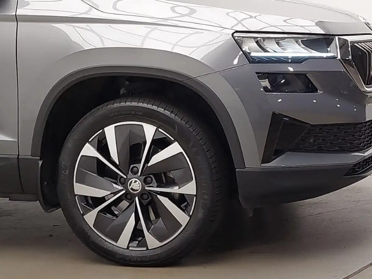 2022-skoda-karoq-15-tsi-se-l-big-8