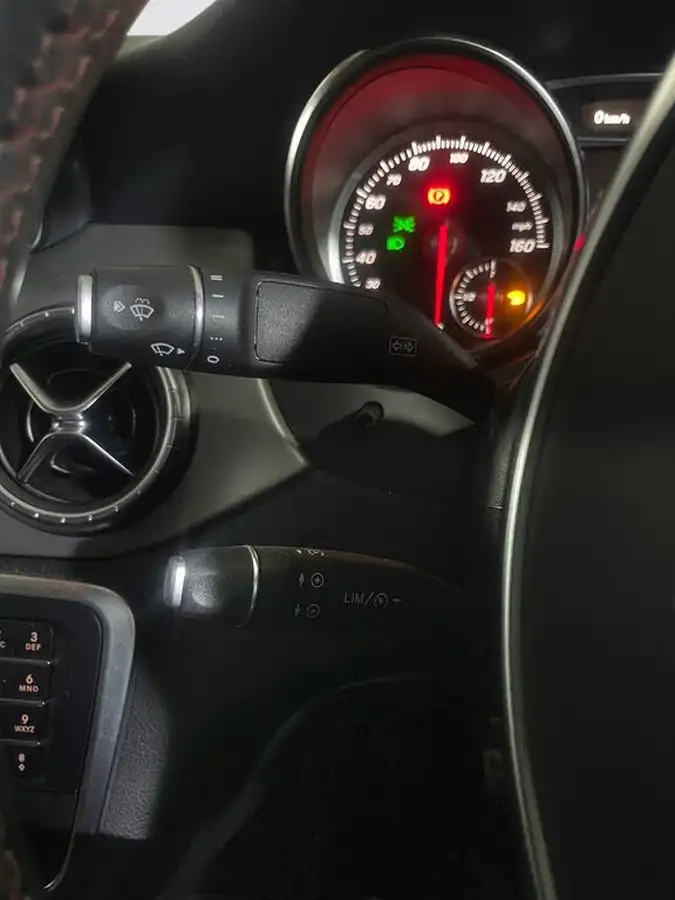 2017-mercedes-benz-cla-16-cla-180-amg-line-coupe-4d-big-20