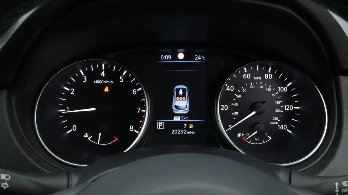 2020-nissan-qashqai-13-dig-t-acenta-premium-160ps-dct-big-10