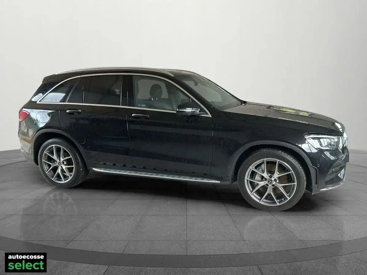 2021-mercedes-benz-glc-class-20d-glc300d-amg-line-premium-plus-245ps-station-wagon-5d-big-3