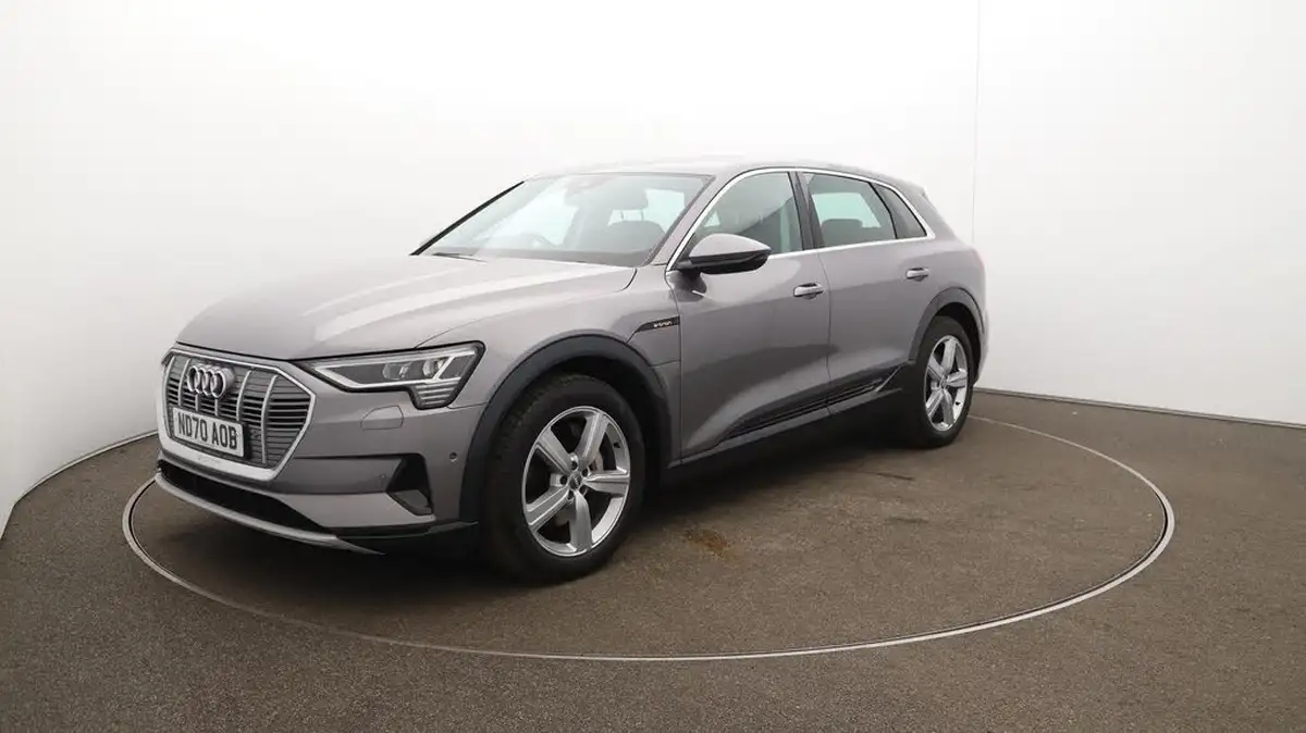 2020-audi-e-tron-50e-technik-big-70
