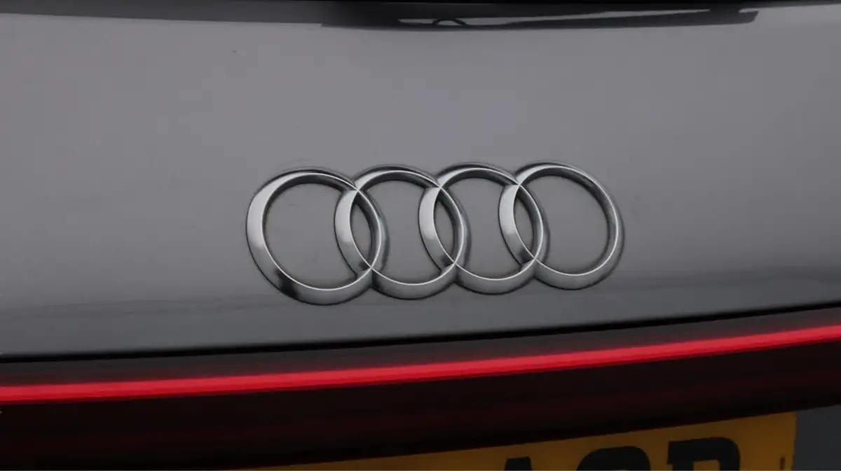 2020-audi-e-tron-50e-technik-big-22