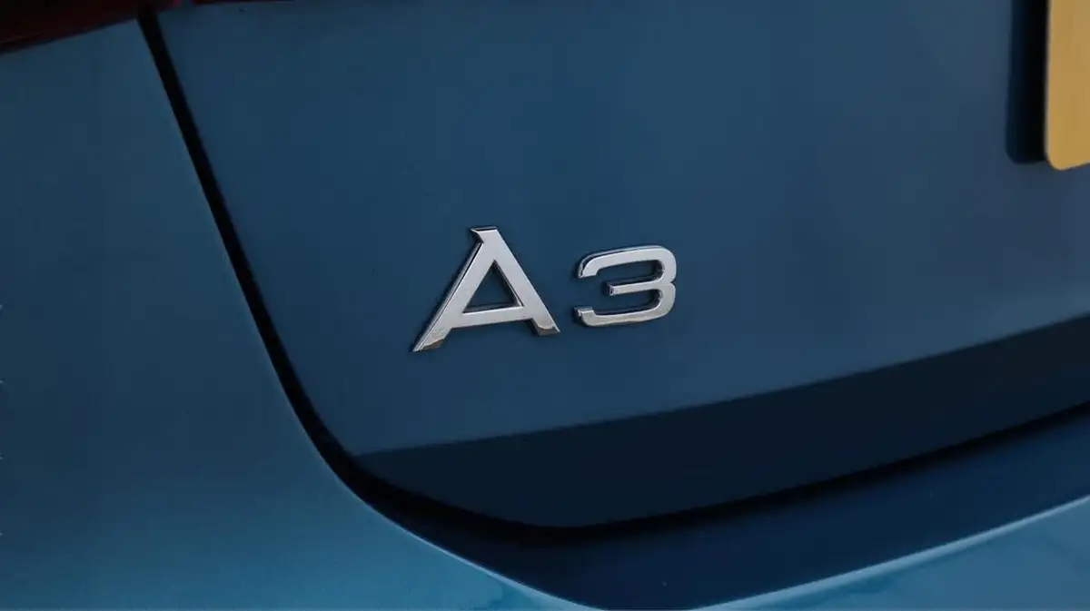 2020-audi-a3-20-35-tdi-sportback-5d-s-tronic-big-20