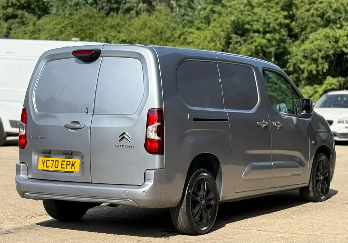 2020-citroen-berlingo-15bluehdi-950-driver-130pseu6dt-e-ss-big-4