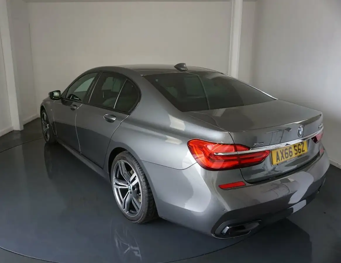 2016-bmw-7-series-30td-740d-m-sport-big-6