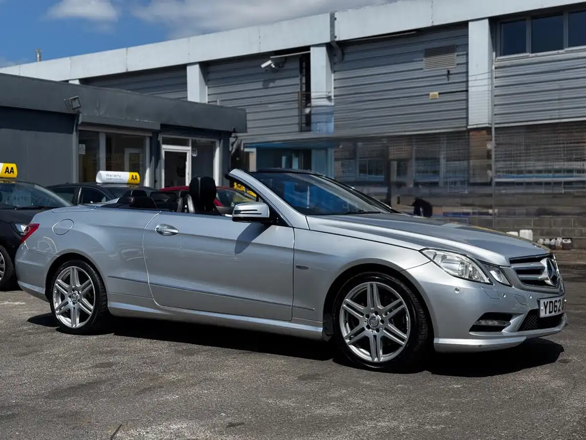 2012-mercedes-benz-e-class-21td-e220-cdi-sport-21cdi-170bhp-blue-f-cabriolet-2d-7g-tronic-big-3