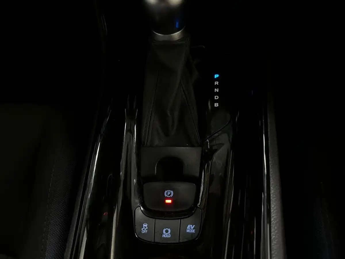 2020-toyota-c-hr-18-vvt-i-dynamic-big-31