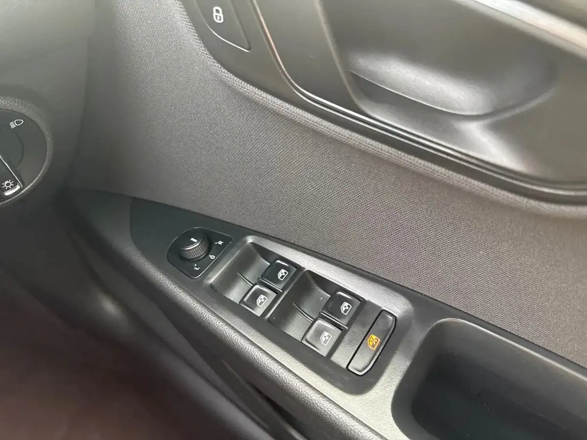2016-seat-leon-12-se-tech-pack-tsi-110ps-hatchback-5d-dsg-big-20
