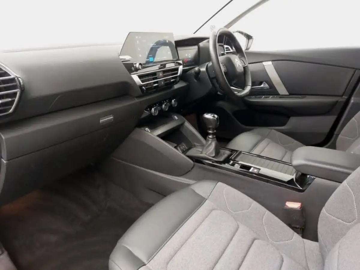 2023-citroen-c4-12-puretech-sense-big-4