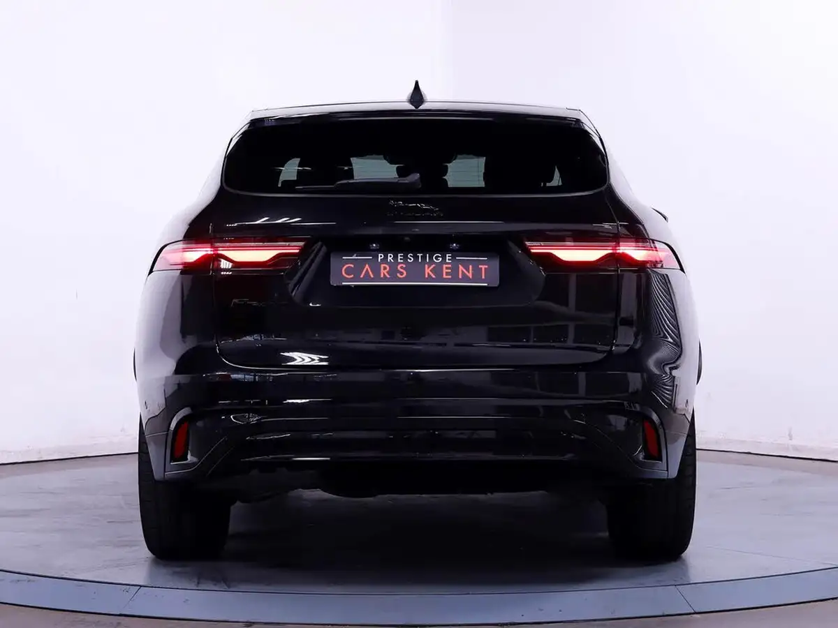 2021-jaguar-f-pace-20-d200-r-dynamic-se-mhev-big-10