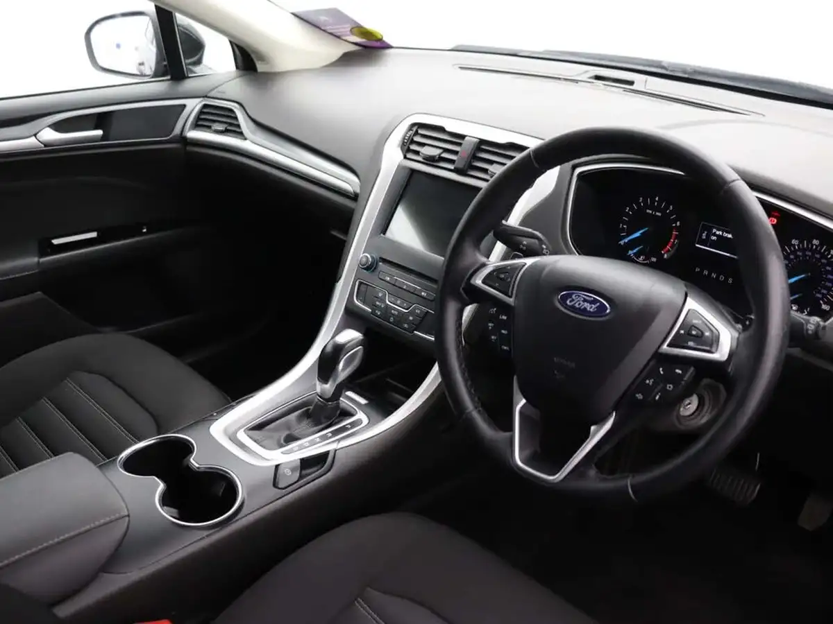 2018-ford-mondeo-15t-zetec-edition-160ps-hatchback-auto-big-16