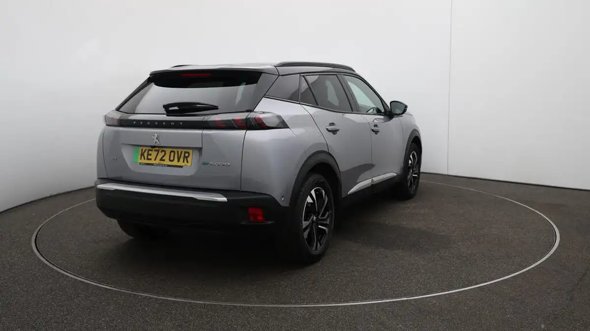 2023-peugeot-2008-suv-e-gt-136bhp-50kwh-station-wagon-big-57