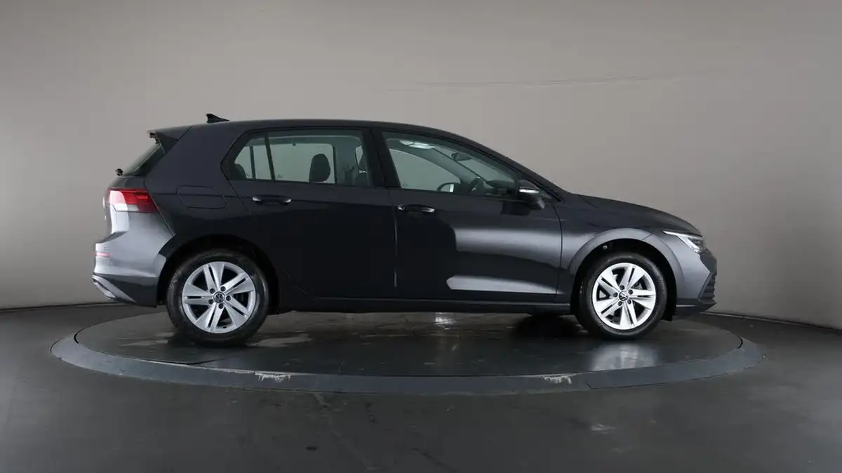 2022-volkswagen-golf-15-tsi-life-150ps-hatchback-big-61