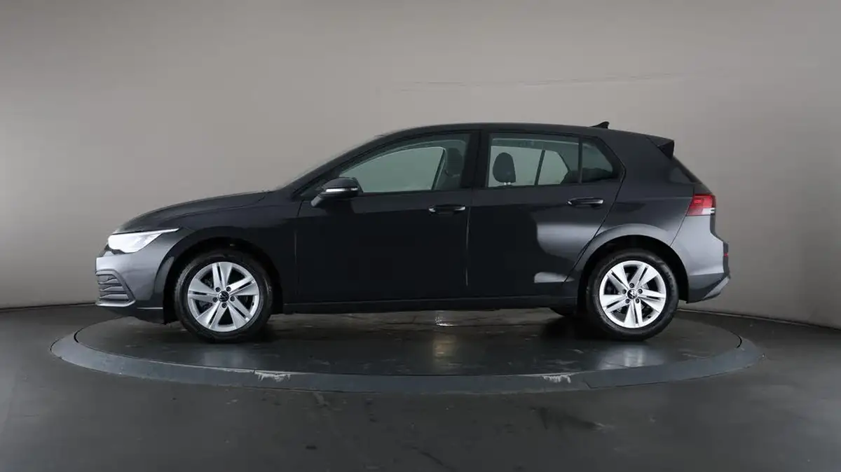 2022-volkswagen-golf-15-tsi-life-150ps-hatchback-big-37