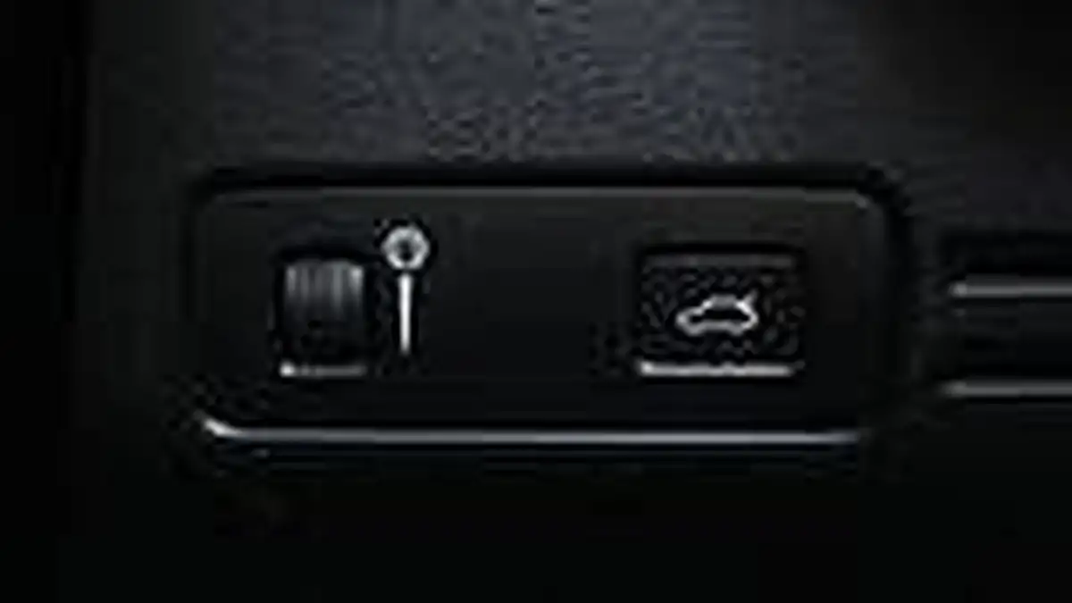 2022-volvo-xc40-e-twin-recharge-big-51