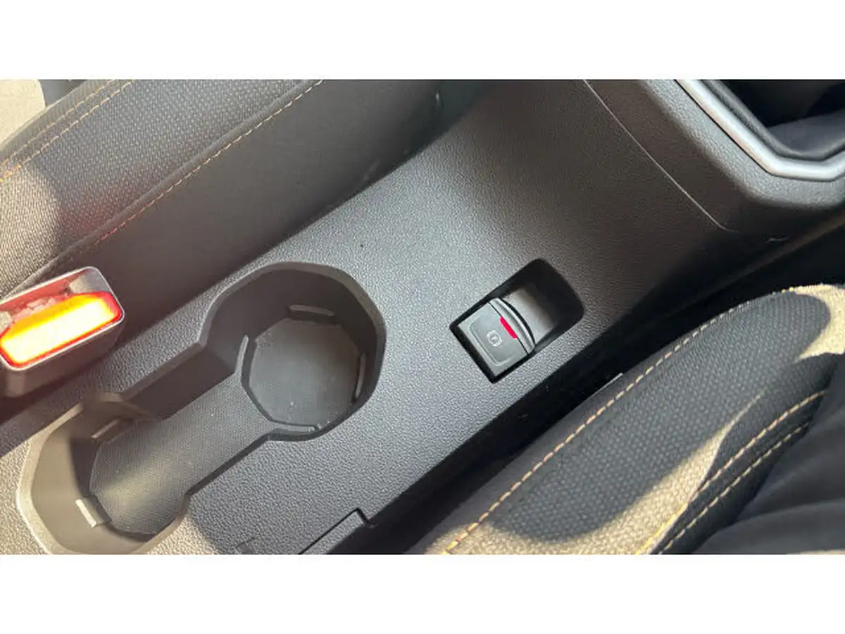 2023-dacia-sandero-stepway-10-tce-essential-90bhp-big-25
