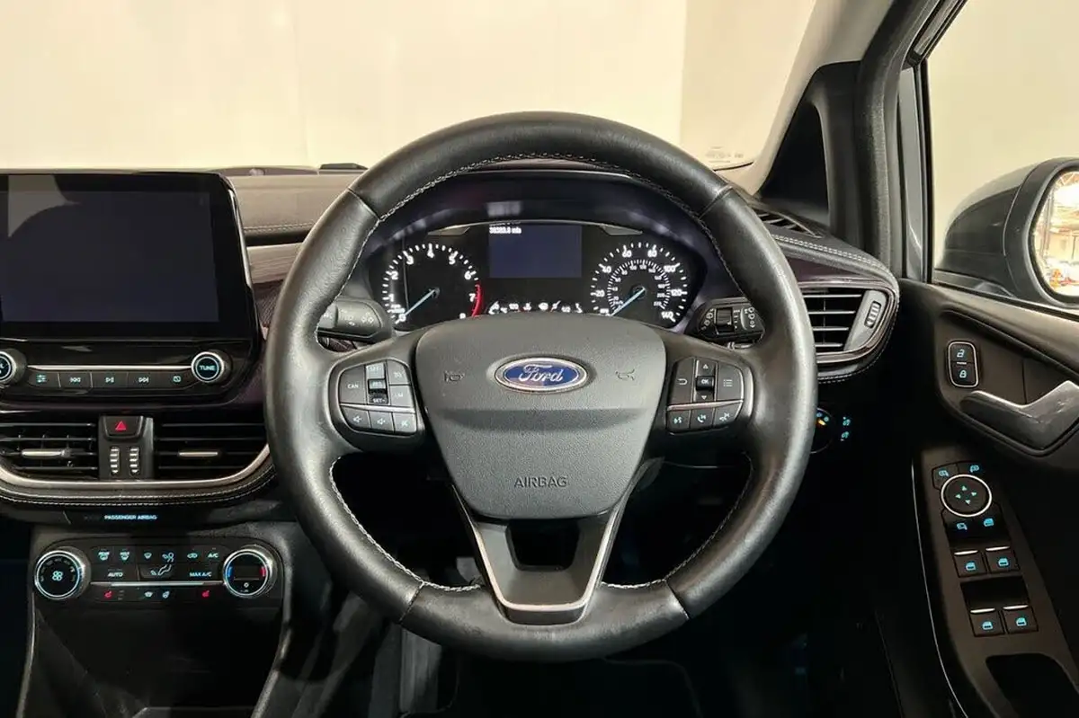 2019-ford-fiesta-10t-vignale-125ps-5d-big-14