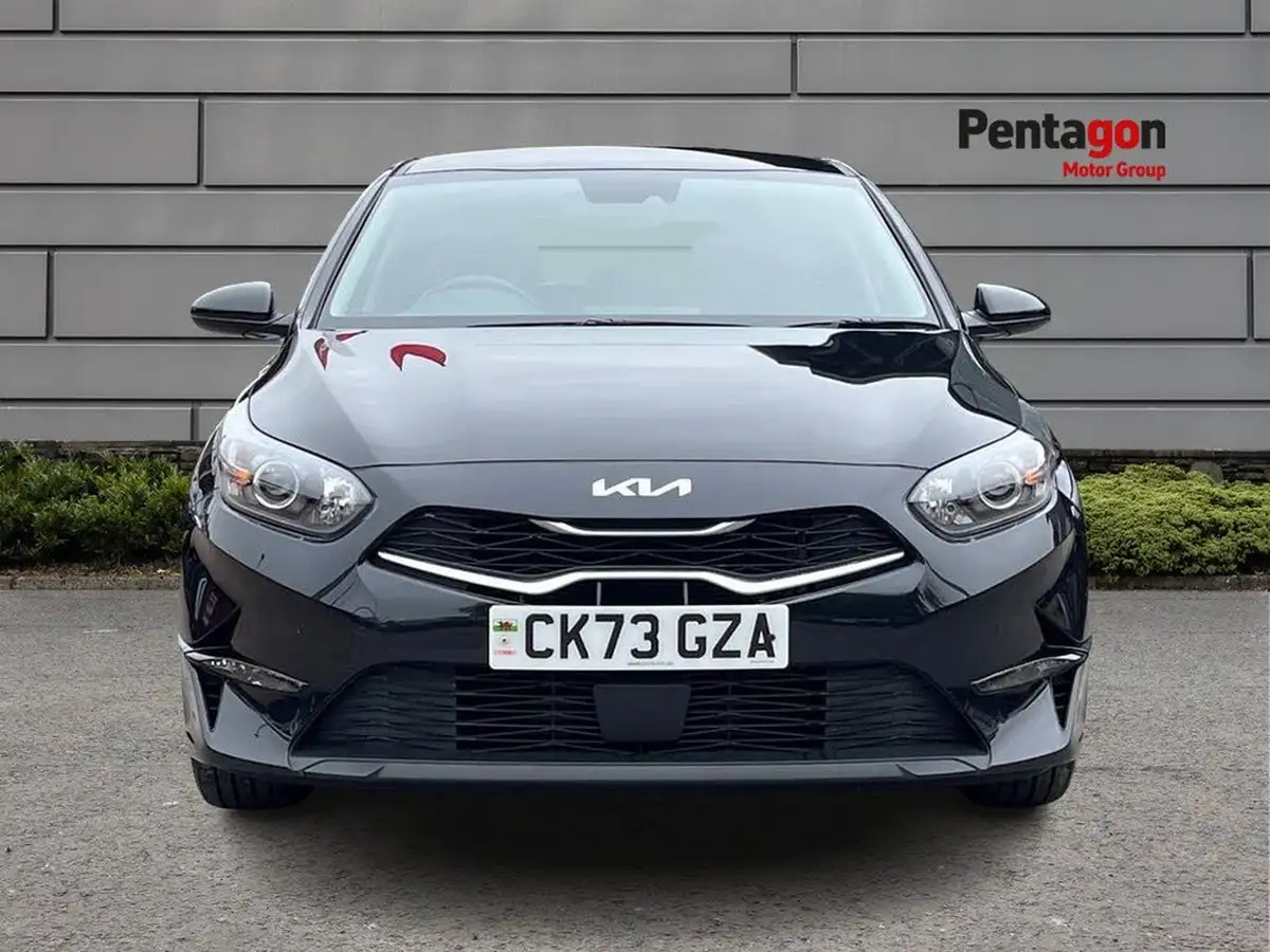 2023-kia-ceed-15-t-gdi-2-158bhp-hatchback-big-14