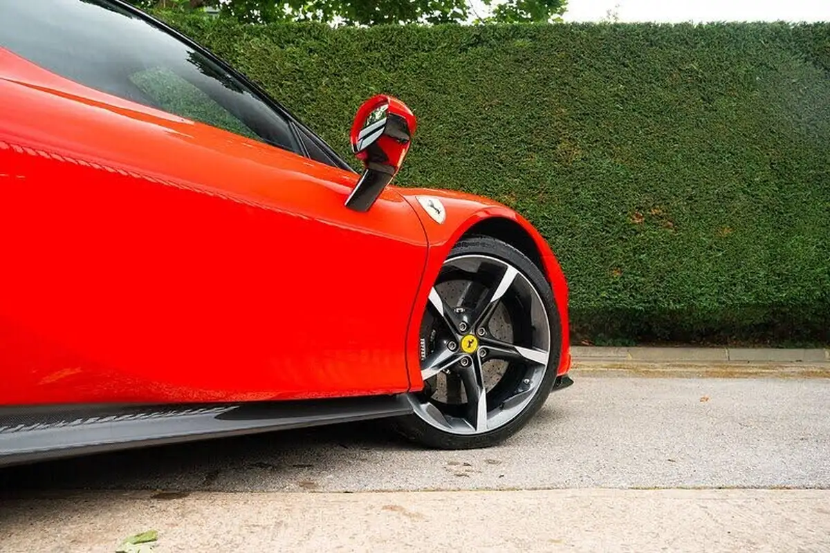 2023-ferrari-sf90-40t-v8-f1-dct-ss-4wd-big-28
