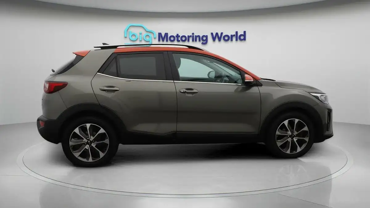 2018-kia-stonic-10-t-gdi-4-big-8