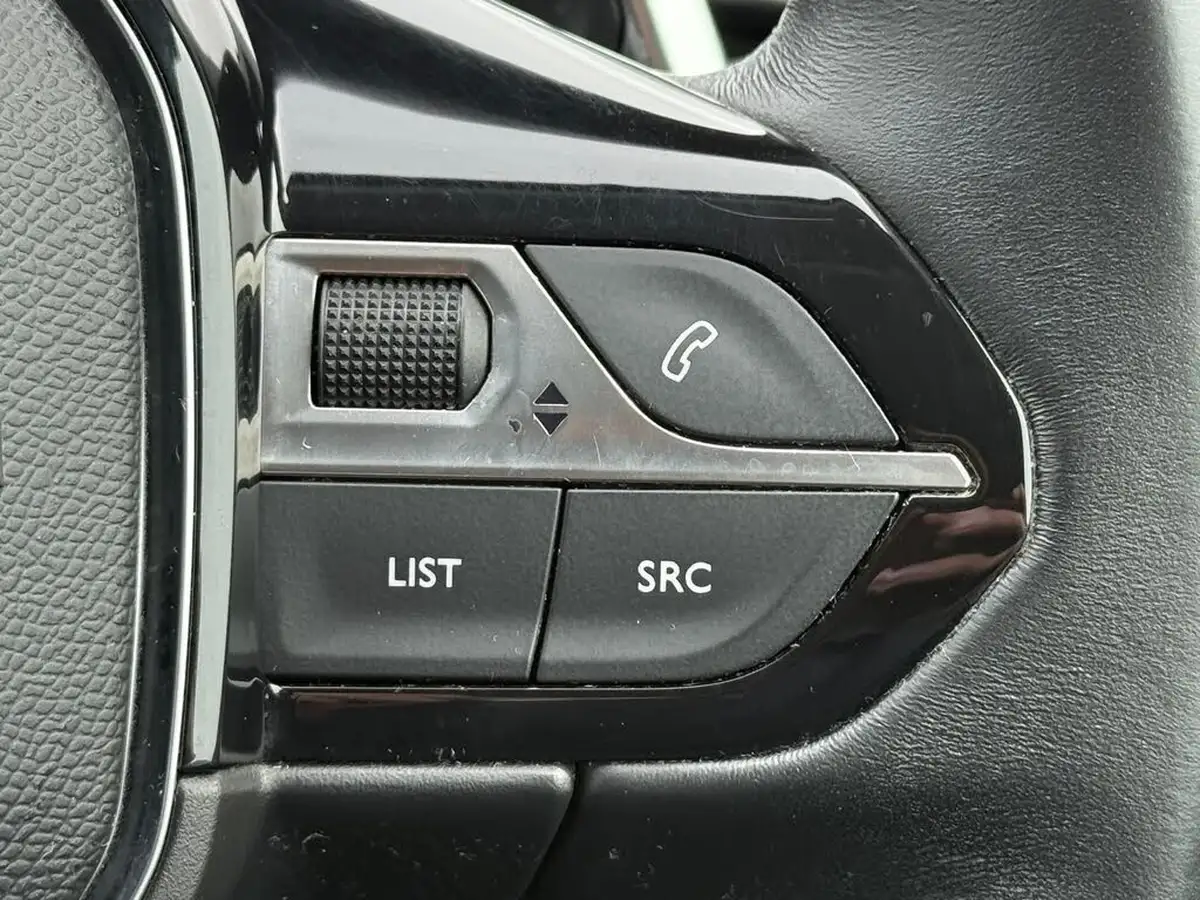 2022-peugeot-5008-suv-15-bluehdi-allure-premium-eat8-big-18