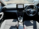 2024-toyota-yaris-cross-15-vvt-i-icon-small-1