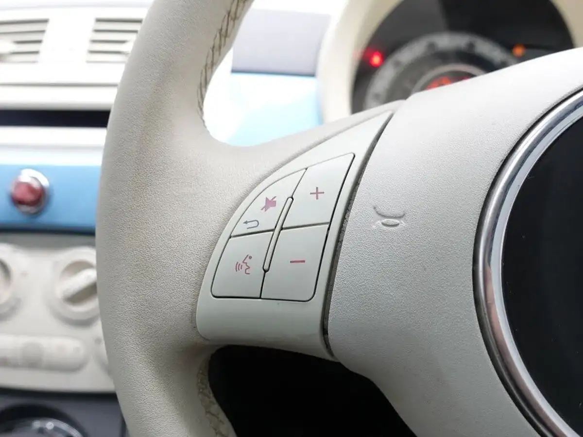 2014-fiat-500-12-lounge-big-19