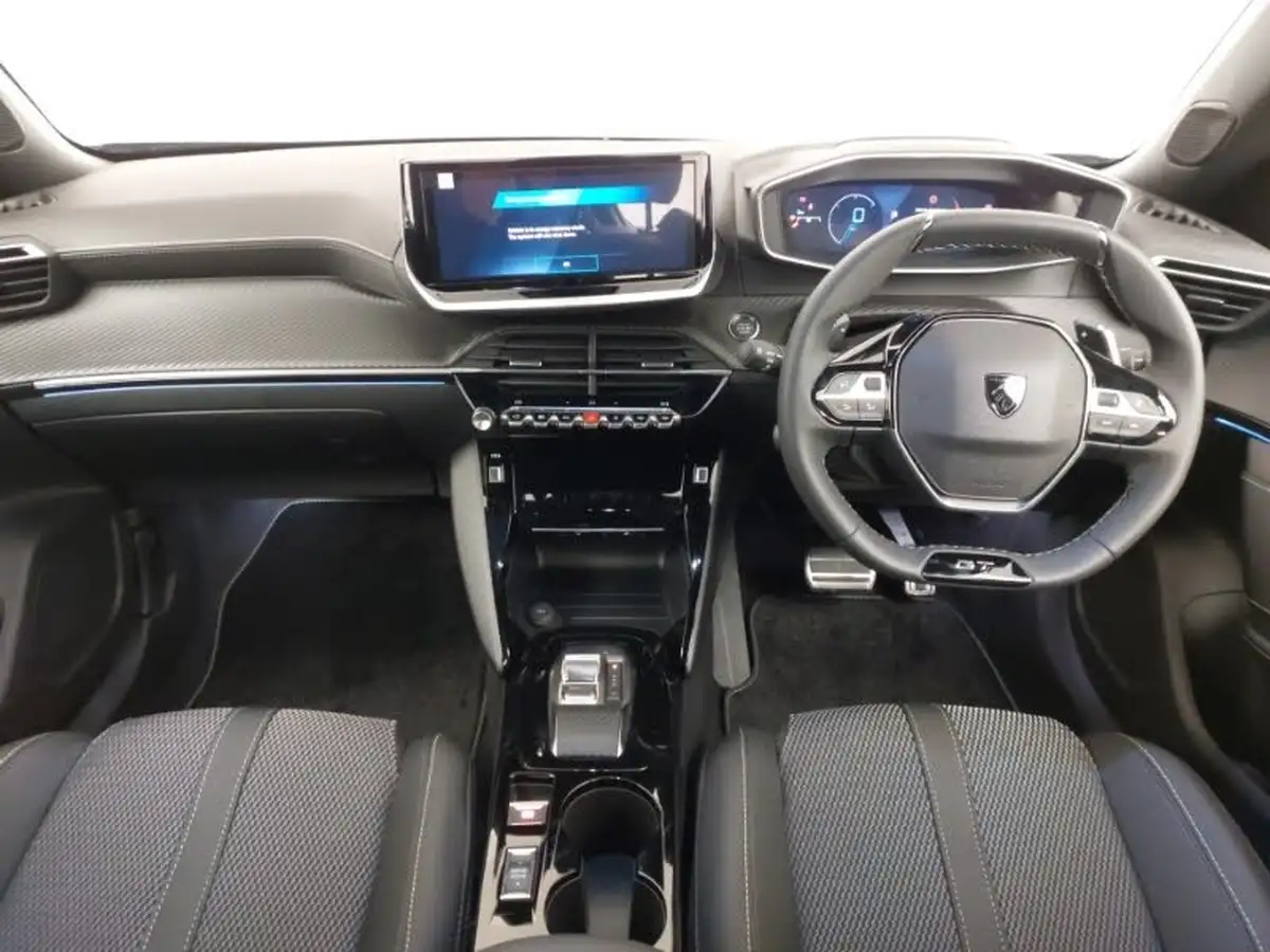 2025-peugeot-2008-suv-12-puretech-gt-136ps-hybrid-e-dsc6-big-2