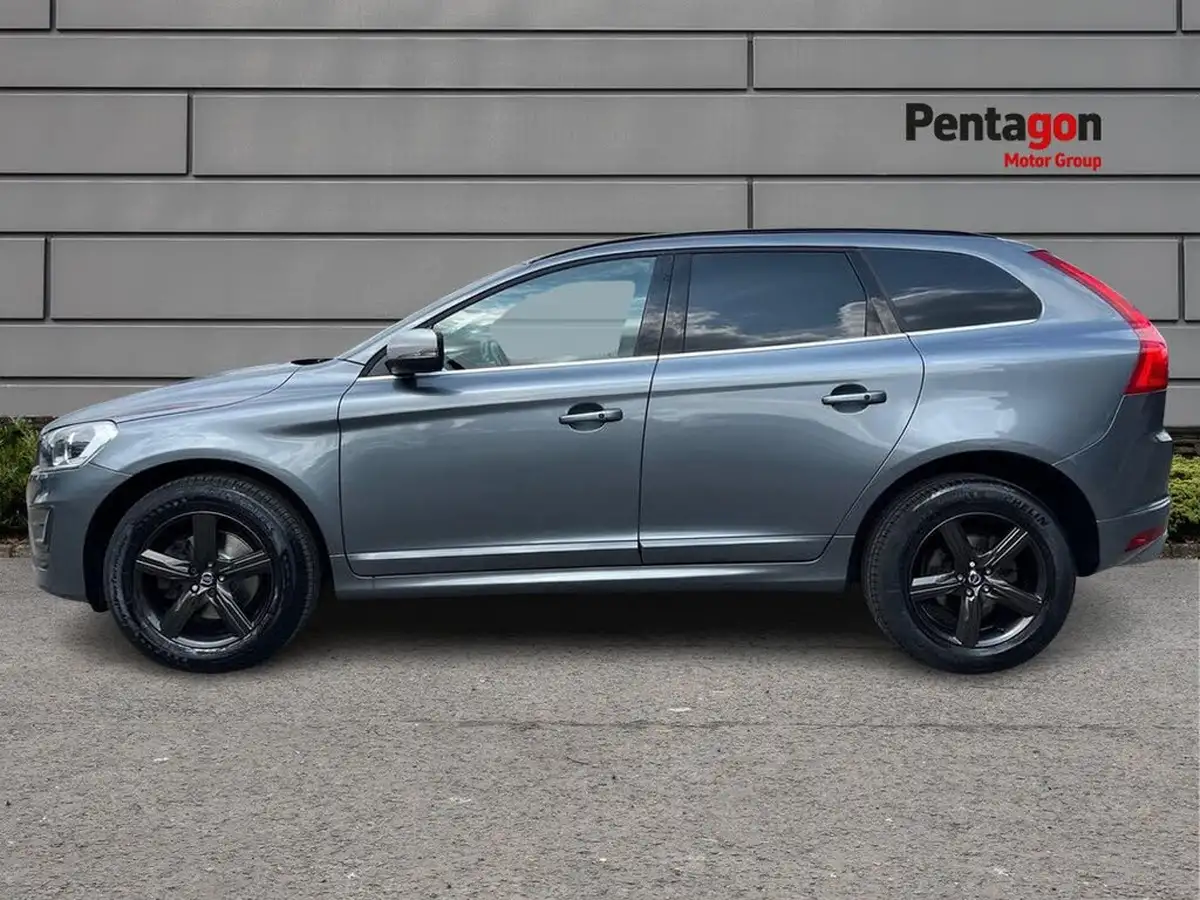 2016-volvo-xc60-20td-d4-r-design-nav-geartronic-big-13