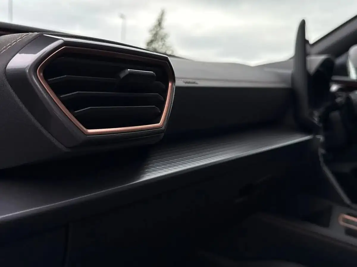 2025-cupra-formentor-15-etsi-v2-big-30