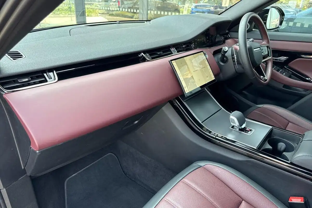 2024-land-rover-range-rover-evoque-20-d200-dynamic-hse-big-44