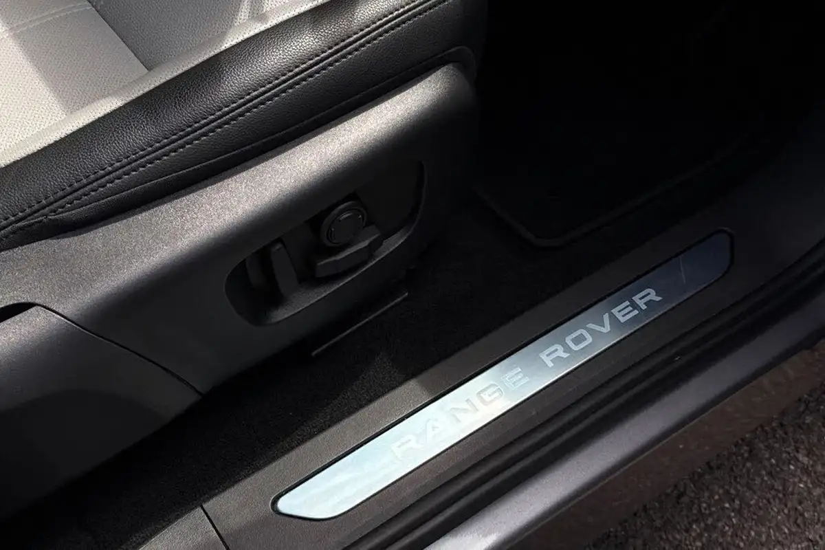 2024-land-rover-range-rover-evoque-20-d200-dynamic-se-big-38