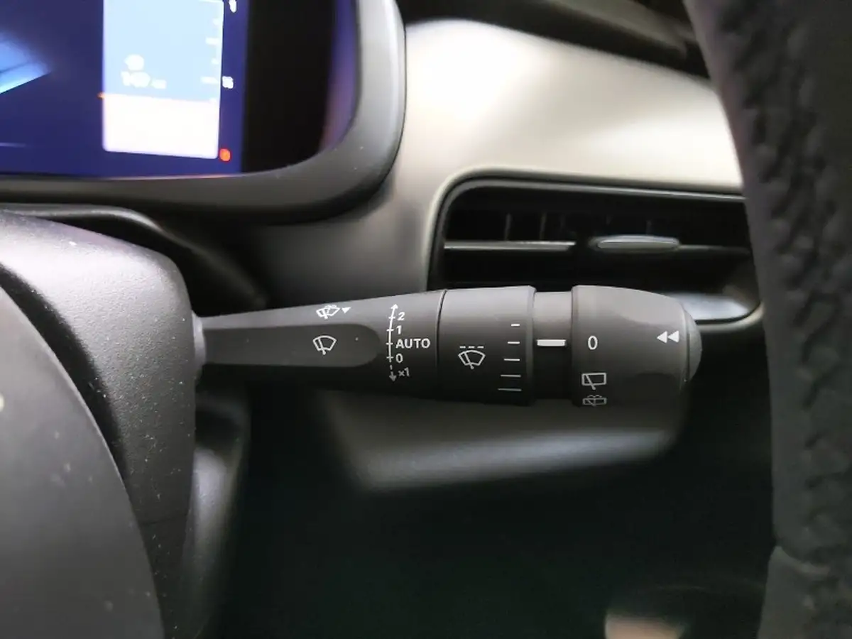 2024-jeep-avenger-12-gse-summit-e-hybrid-48v-auto-big-15