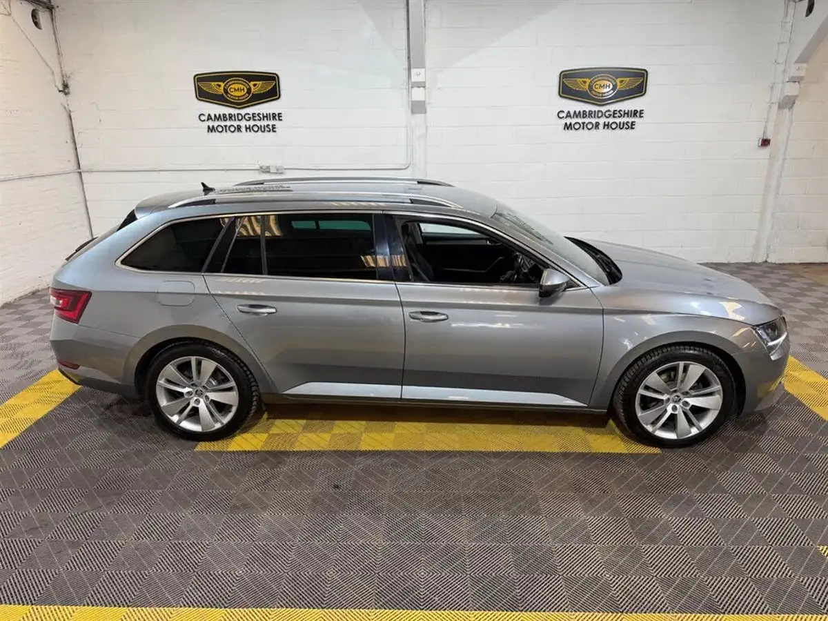 2017-skoda-superb-20tdi-se-technology-estate-dsg-big-19