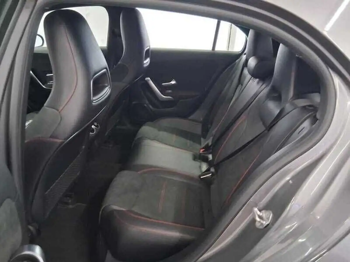2019-mercedes-benz-a-class-13-a200-amg-line-executive-hatchback-5d-big-14