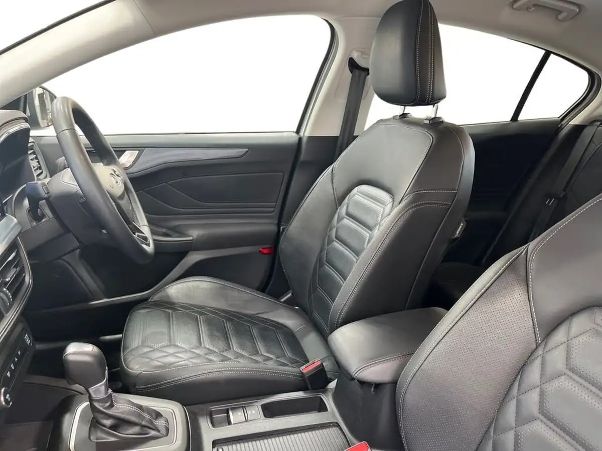 2023-ford-focus-10t-active-x-155ps-hybrid-mhev-hatchback-powershift-big-8